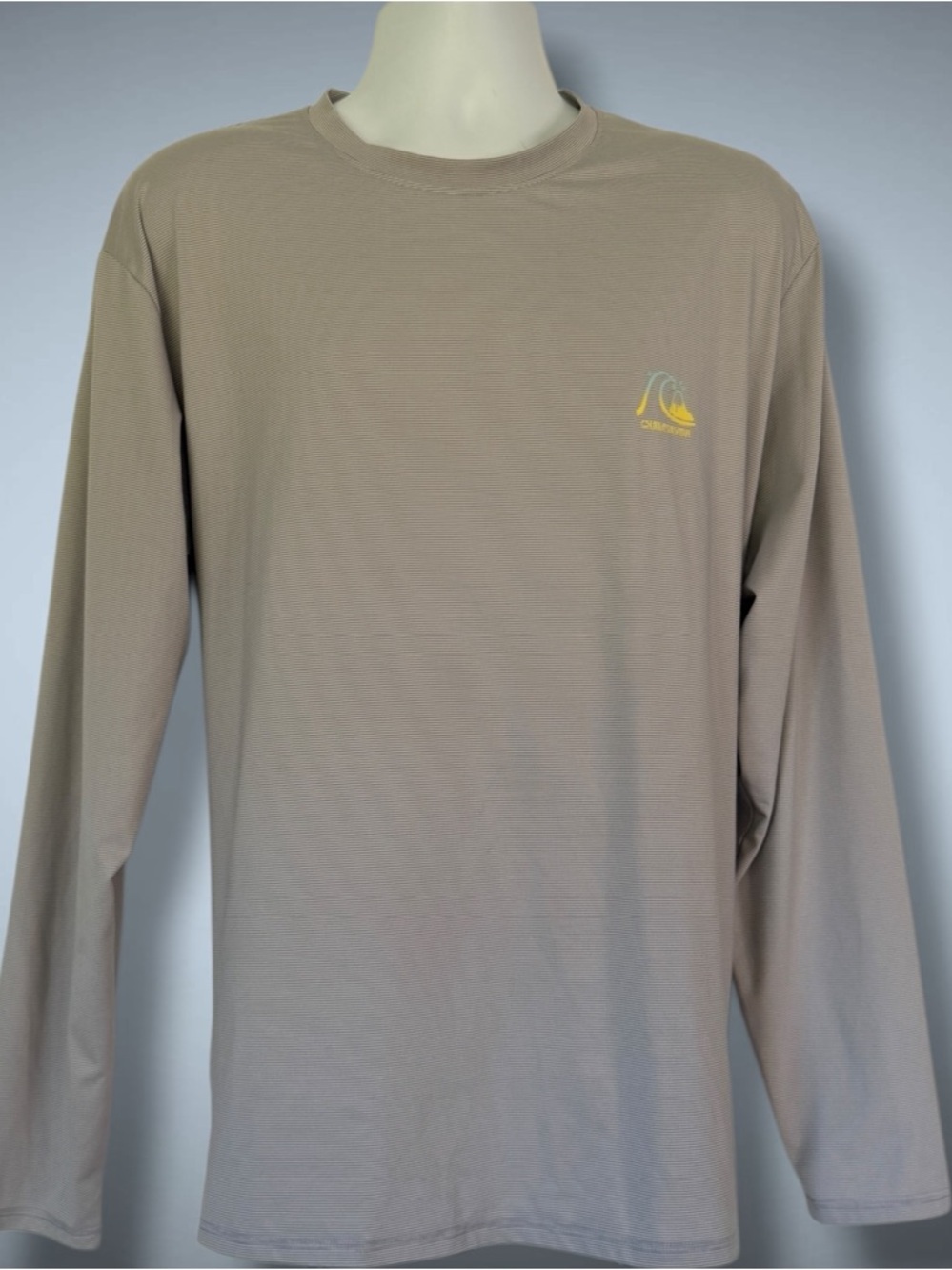 Quiksilver UPF 50+ Rashguard XXL Long Sleeve Surf Shirt Gray Striped Performance - Picture 3 of 8